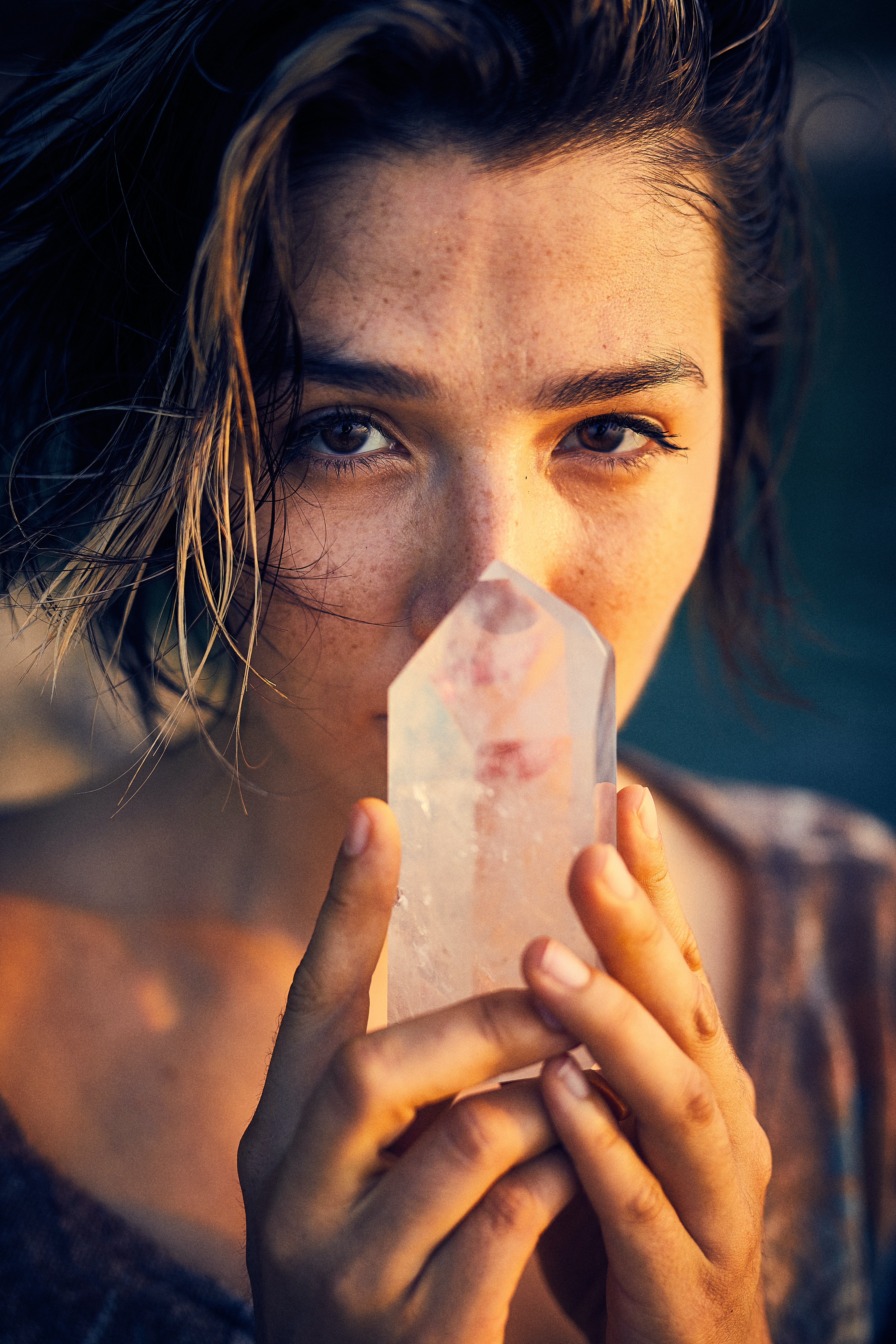 girl kissing a crystal